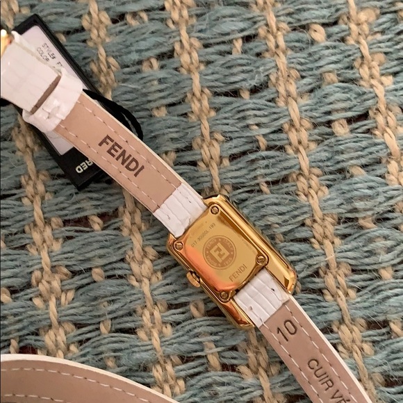 Fendi Watch - Picture 15 of 15
